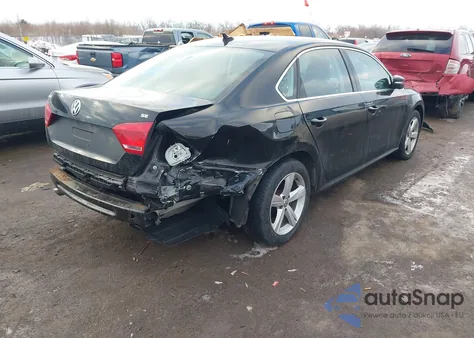 2012 Volkswagen Passat 2.5L Se z USA, uszkodzony, nr VIN 1VWBP7A33CC108568